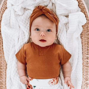 Snuggle Hunny Ribbed Topknot Headband | Chestnut